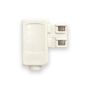 Enchufe Macho Conver 2P+T 10A 250V